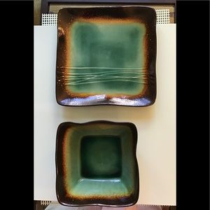 Baum 2 serving dishes